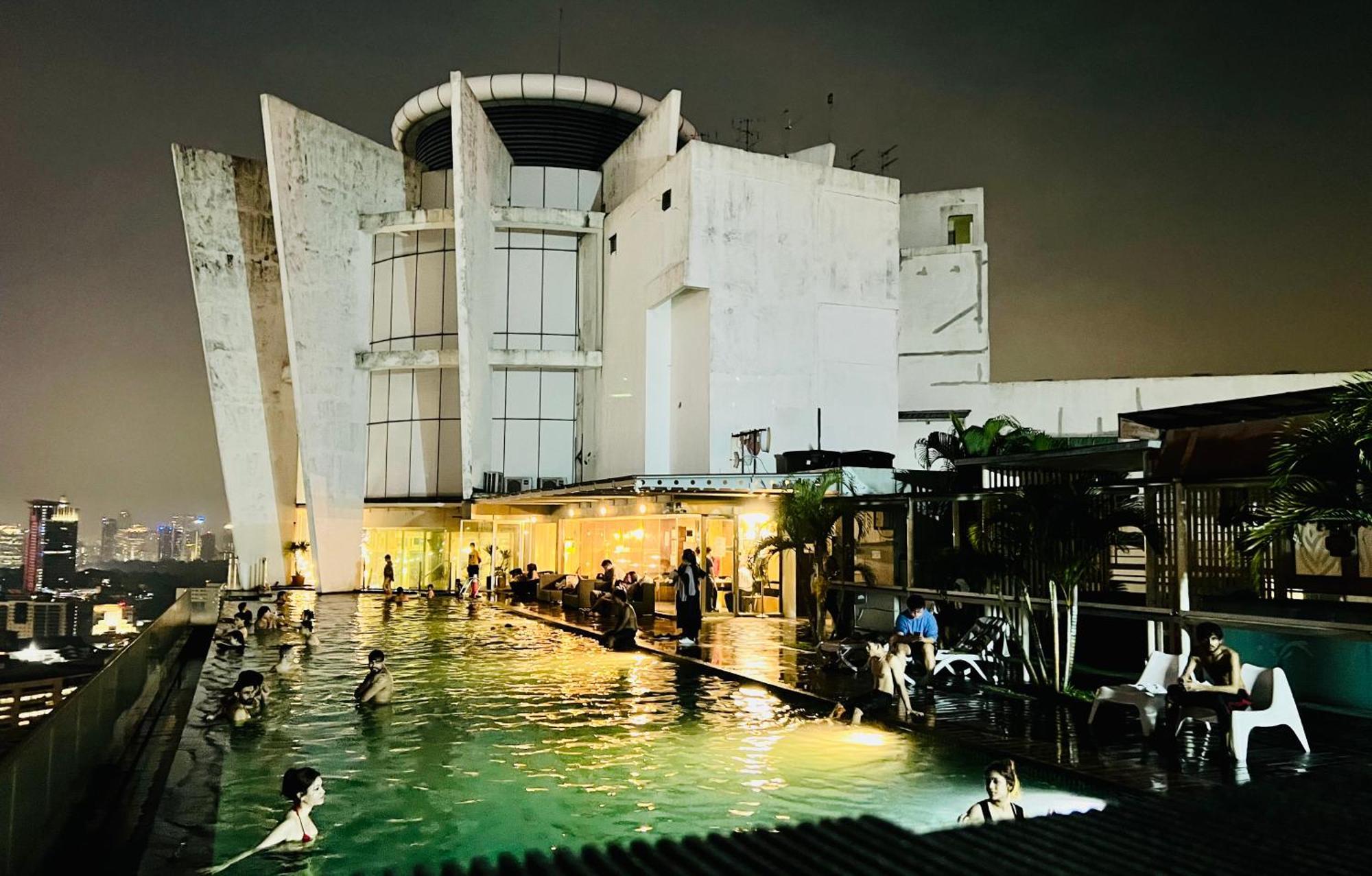 Regalia & By Enjoy Your Apartemen Kuala Lumpur
